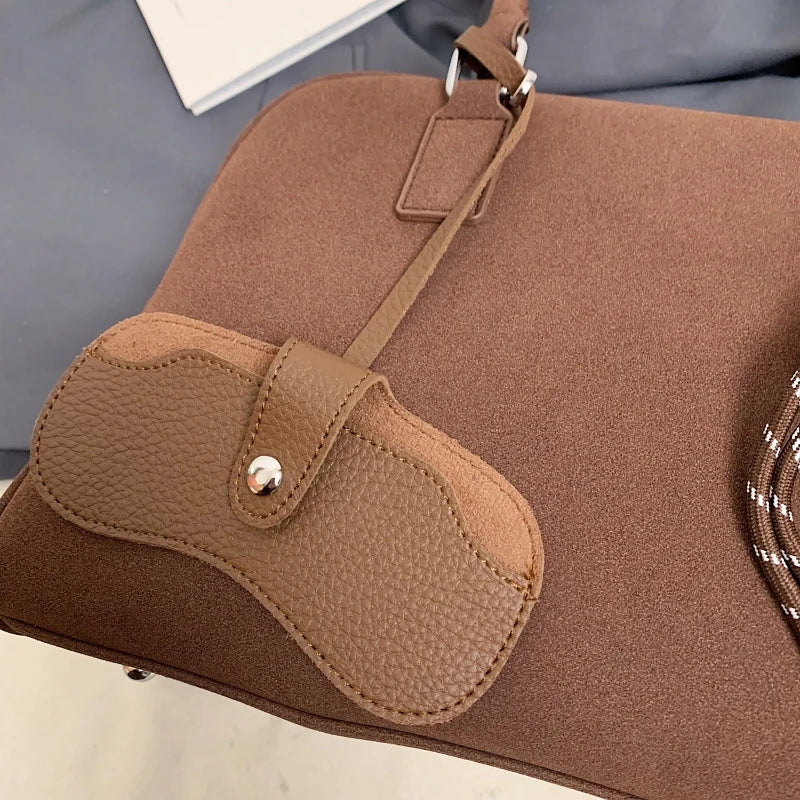Rosavalo Élora Suede Bag | Natural Elegance & Timeless Allure