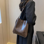 Rosavalo Aurélia Retro Leather Tote Bag | Refined & Versatile Design