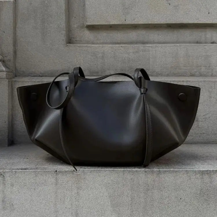 Rosavalo Élyra Leather Bag | Modern Elegance & Refined Simplicity